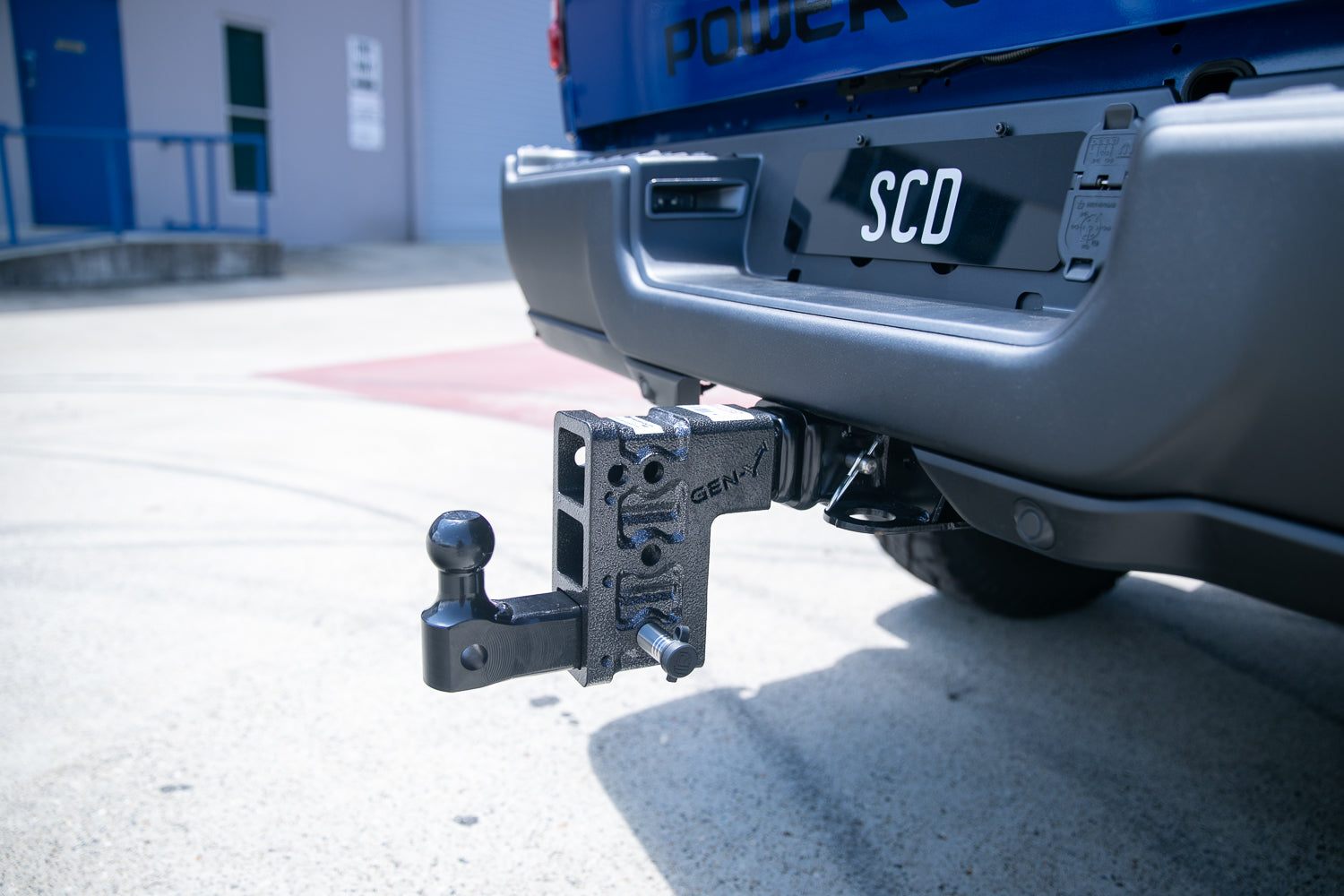 Gen-Y 2" Adjustable Tow Hitch w/ 5" Drop