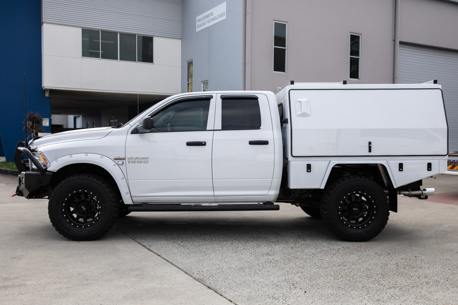 RAM 1500 (DS) Bushwhacker 2" Wide Fender Flares (Bolt Hole Style)